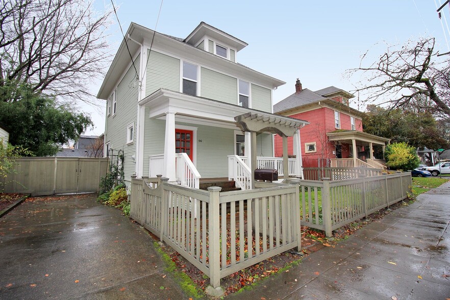 Building Photo - 66 NE Skidmore St