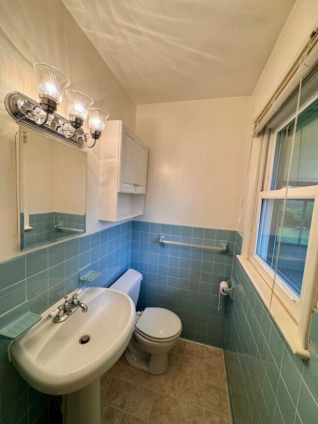 Building Photo - 8861 Pats Lane