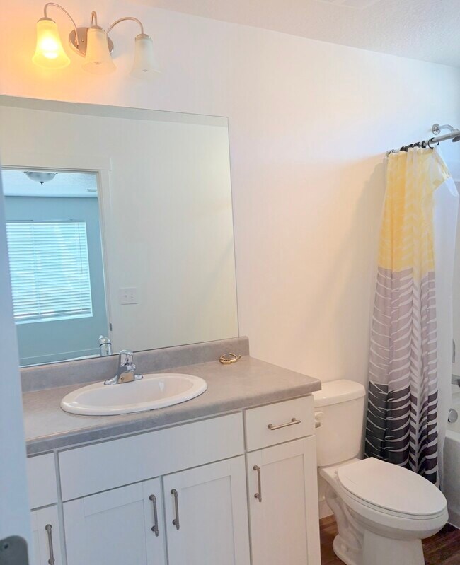 Building Photo - 3587 Grassland Dr