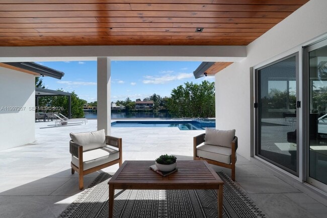 Building Photo - 19721 NE 23rd Ave