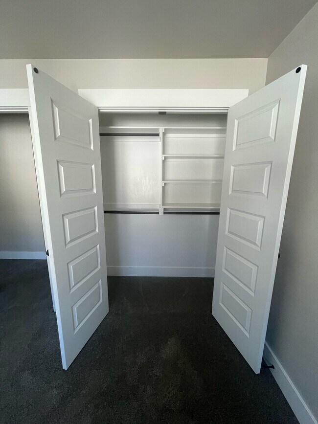 Building Photo - 1382 Pinecrest Trl