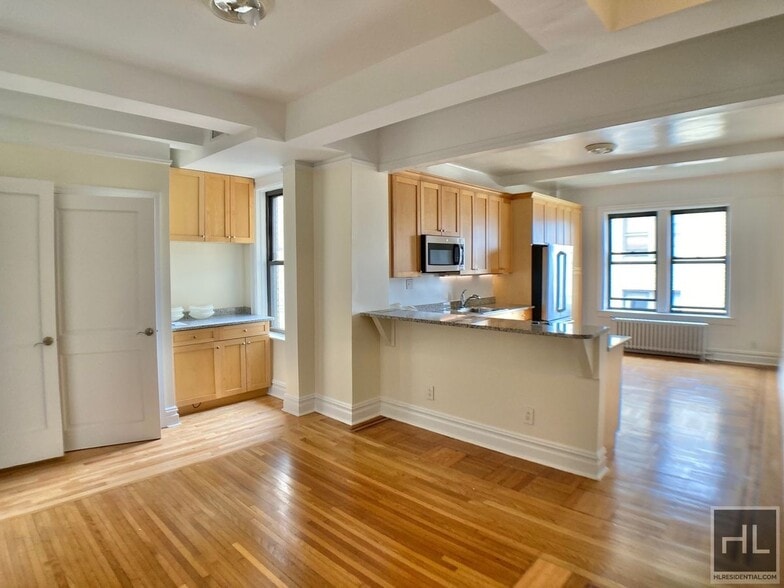 Building Photo - EAST 92 STREET