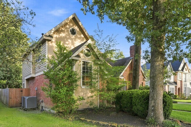 Building Photo - 5626 Spring Lodge Dr