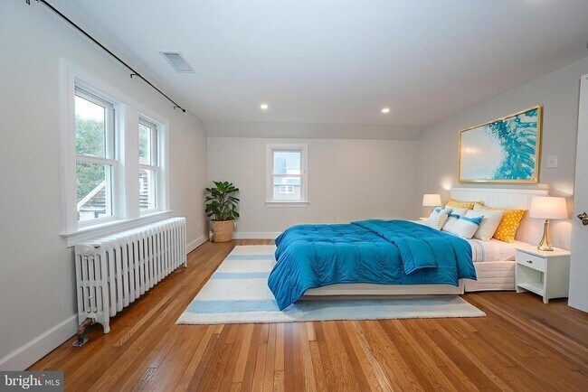 Building Photo - 28 Orchard Ln