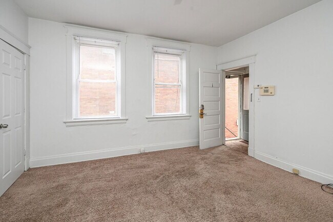 Building Photo - 2316 Chickasaw St