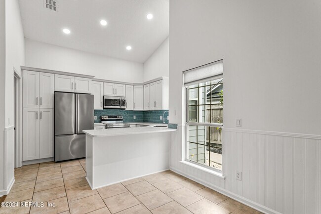 Building Photo - 8621 Goodbys Trace Dr