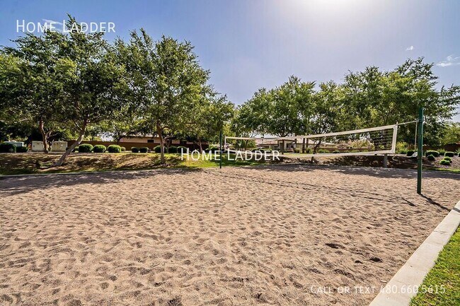 Building Photo - 514 S Marina Dr