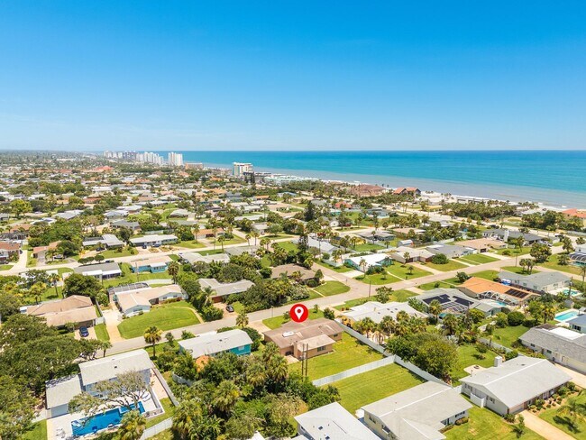 Building Photo - Beachside Ormond Beach Home