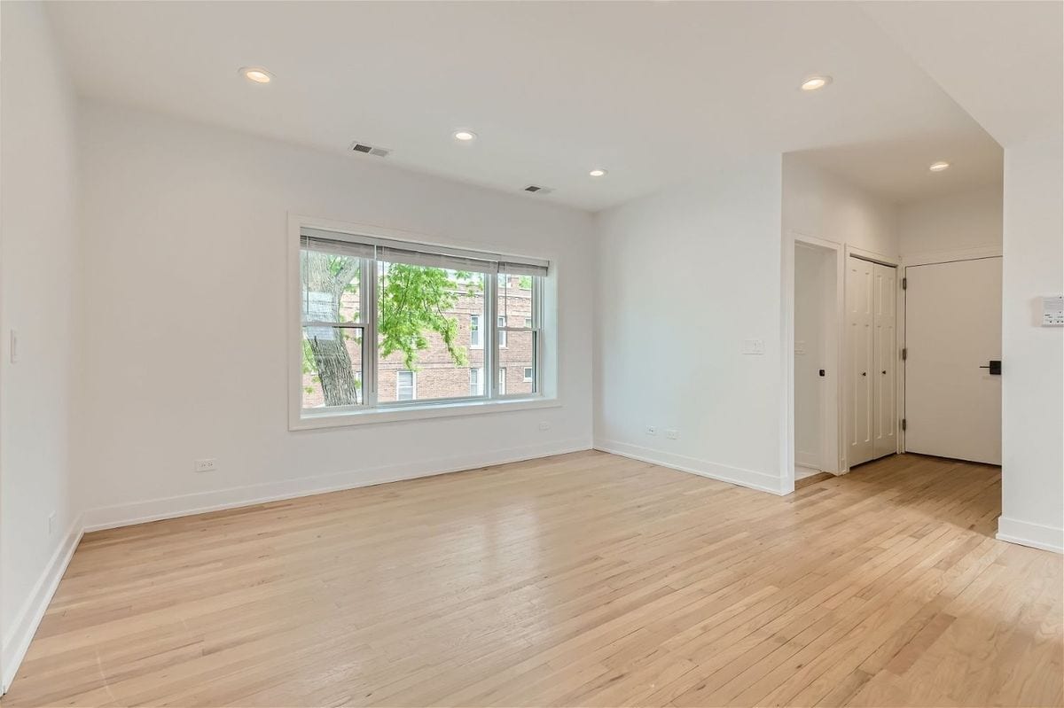 Building Photo - 2604 N Springfield Ave