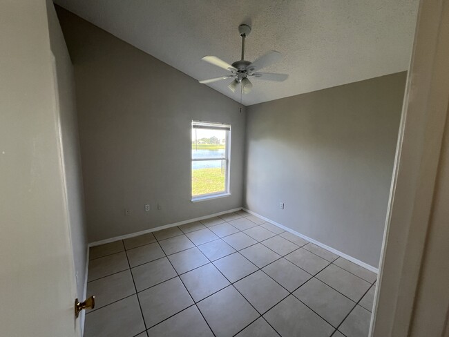 Building Photo - 13226 Glenbarrow Ct