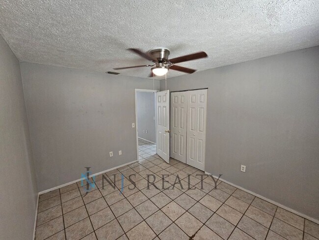 Building Photo - 8342-8344 Afton