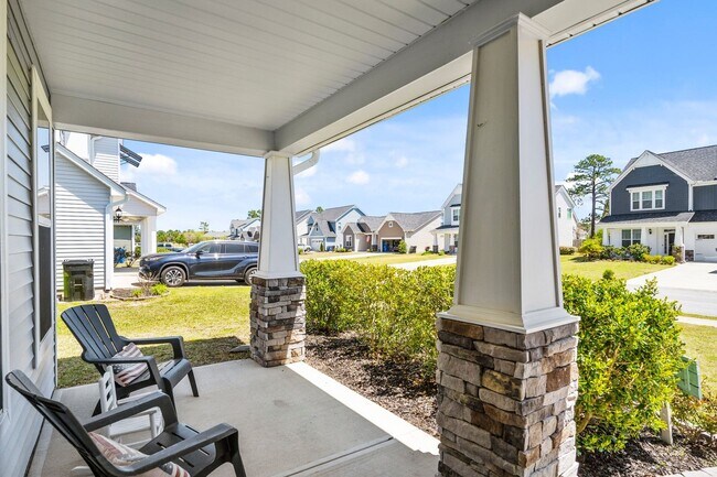 Building Photo - Holly Ridge 4 Bedroom