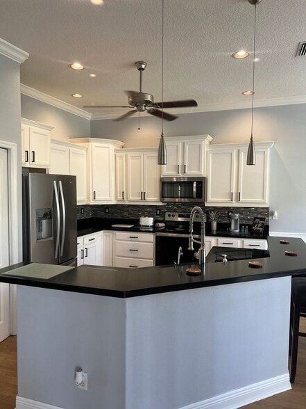 Building Photo - 7533 Hatteras Dr