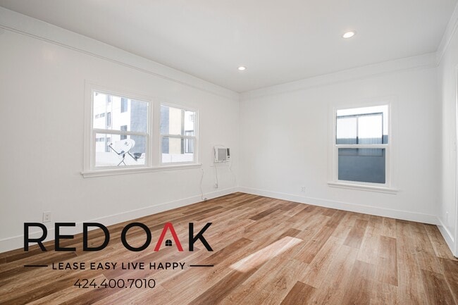 Building Photo - 1818 Whitley Ave