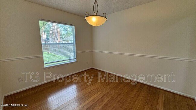 Building Photo - 9583 Stratham Ct