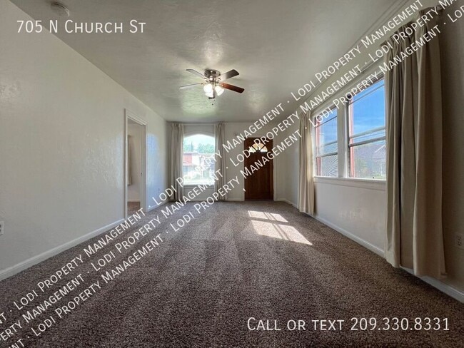 Building Photo - 705 N Church St