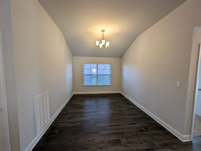 Building Photo - 244 Abercorn Dr