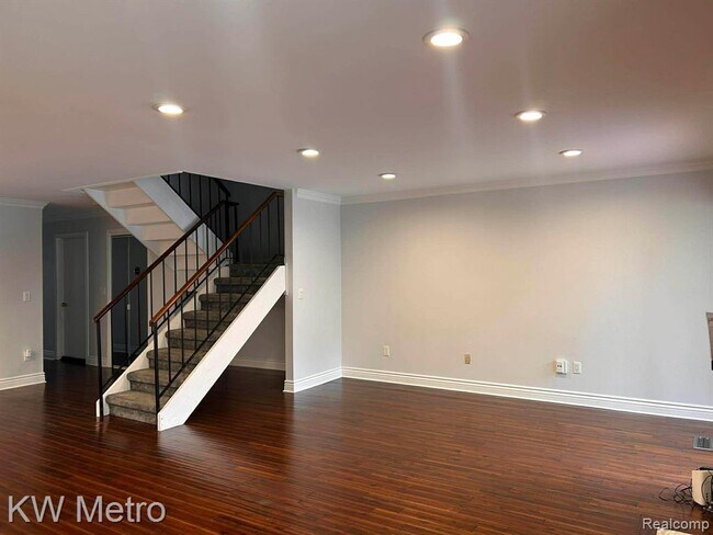 Building Photo - 6168 Palomino Ct