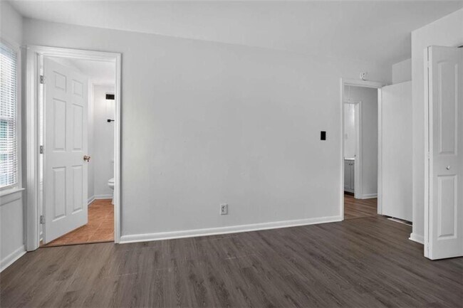 Building Photo - 862 Slaton St