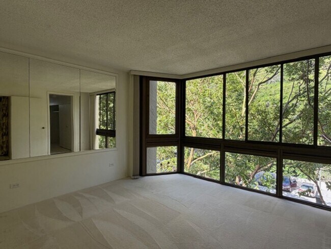 Building Photo - Partly Furnished 2 Bedroom, 2 Bathroom, 2 Parking (Mauna Luan Hawaii Kai)