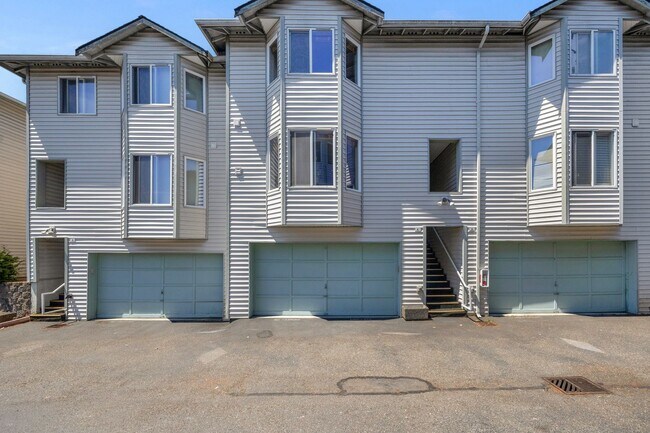 Building Photo - 10 E Casino Rd