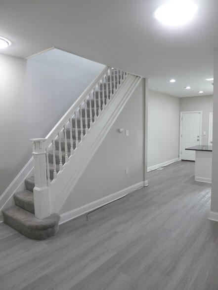 Building Photo - 619 McKewin Ave