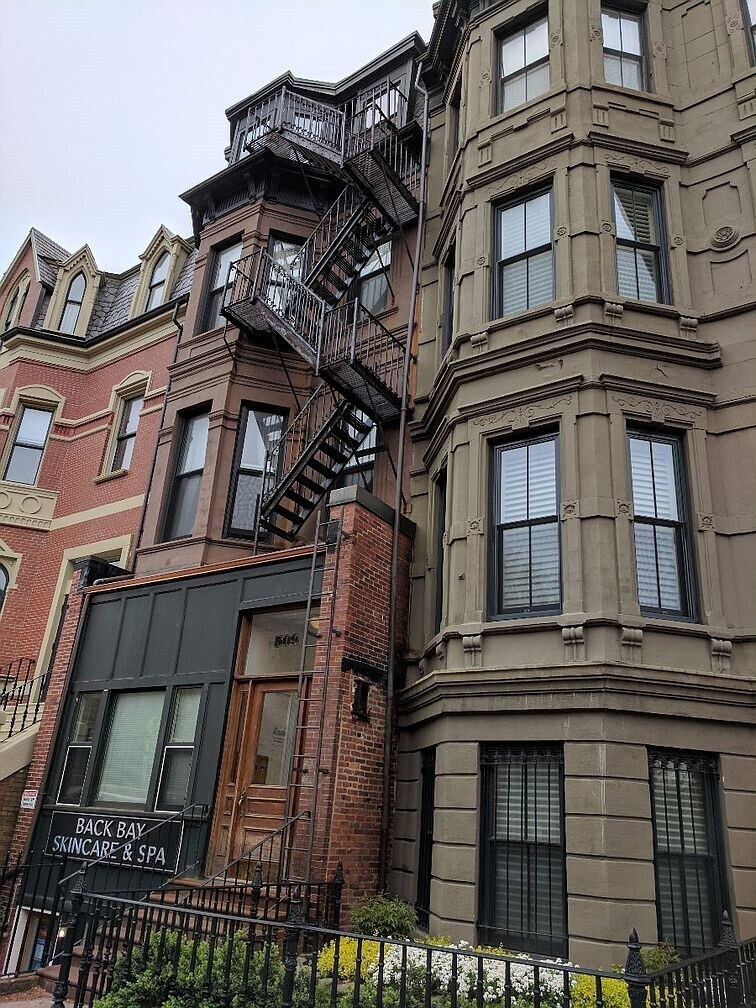 Building Photo - 509 Columbus Ave