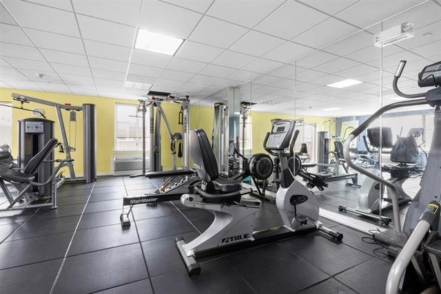 Building Photo - 3312 Hudson Ave