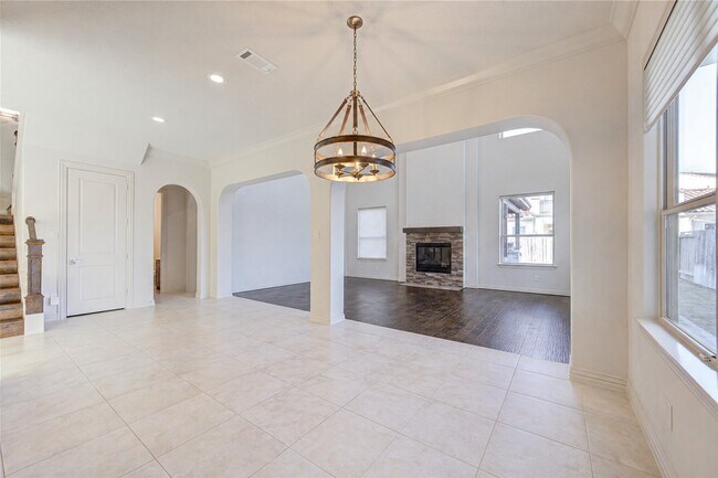 Building Photo - 2422 Camden Creek Ln
