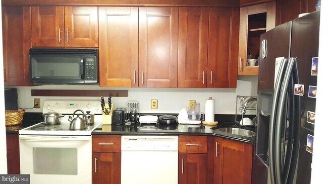 Building Photo - 10699 Spring Oak Ct