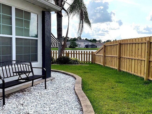 Building Photo - 5198 Adair Oak Dr