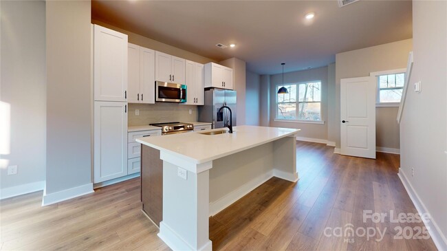 Building Photo - 4108 Salient St