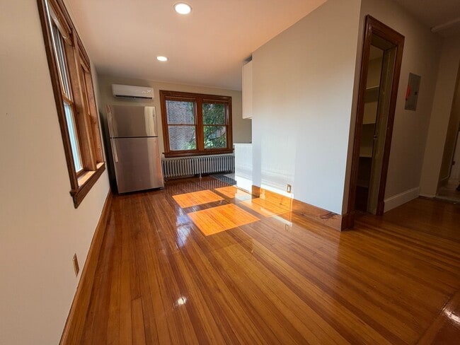 Building Photo - 161 Park Hill Ave
