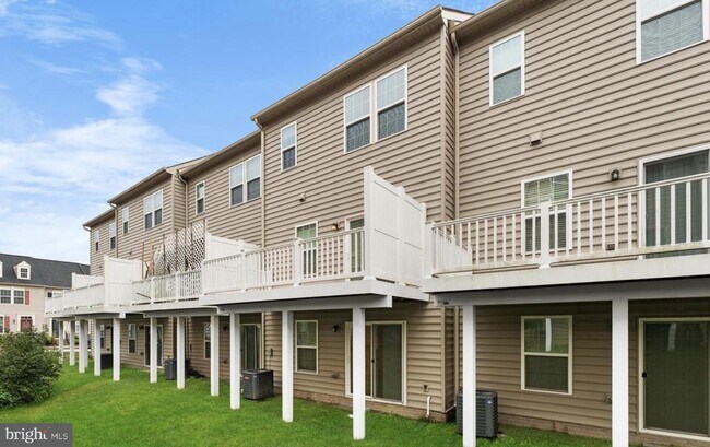 Building Photo - 8105 Kyne Millers Way
