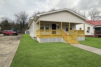 Building Photo - Gadsden Home PLUS 12 x 20 Storage Unit - Alabama