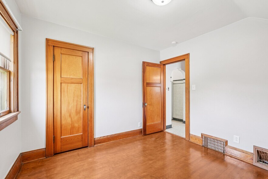 Building Photo - 2170 S 64th St