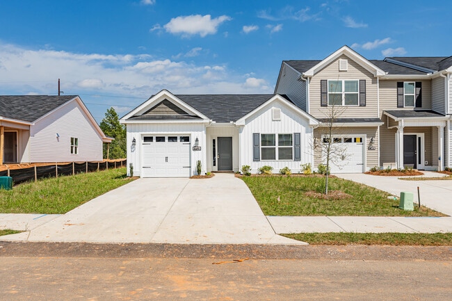 Building Photo - 8165 Bannock Cir