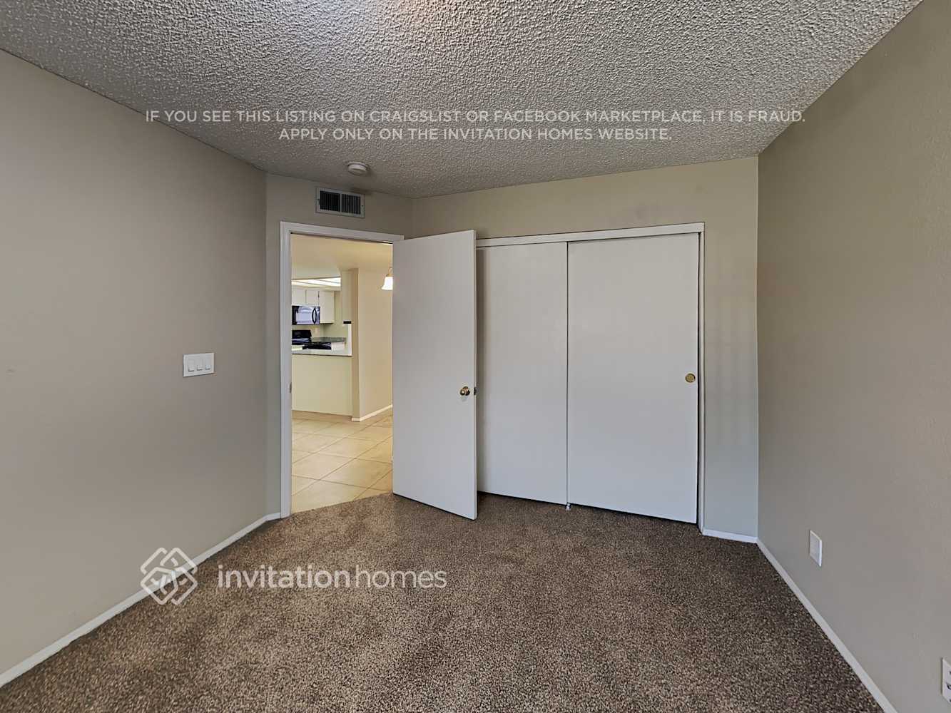Building Photo - 7543 W Cheryl Dr