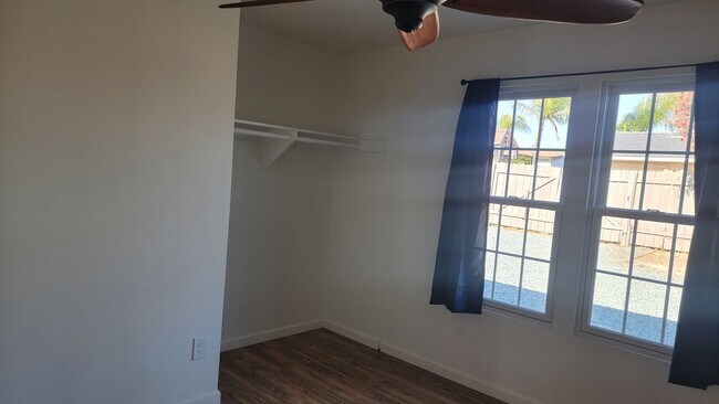 Building Photo - 3 Bed, 2 Bath House for Rent