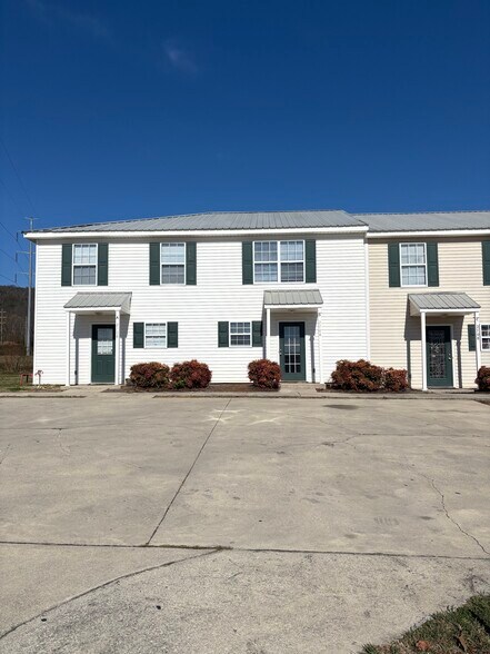 2708 Lantern Walk Huntsville AL - 2708 Lantern Walk SE