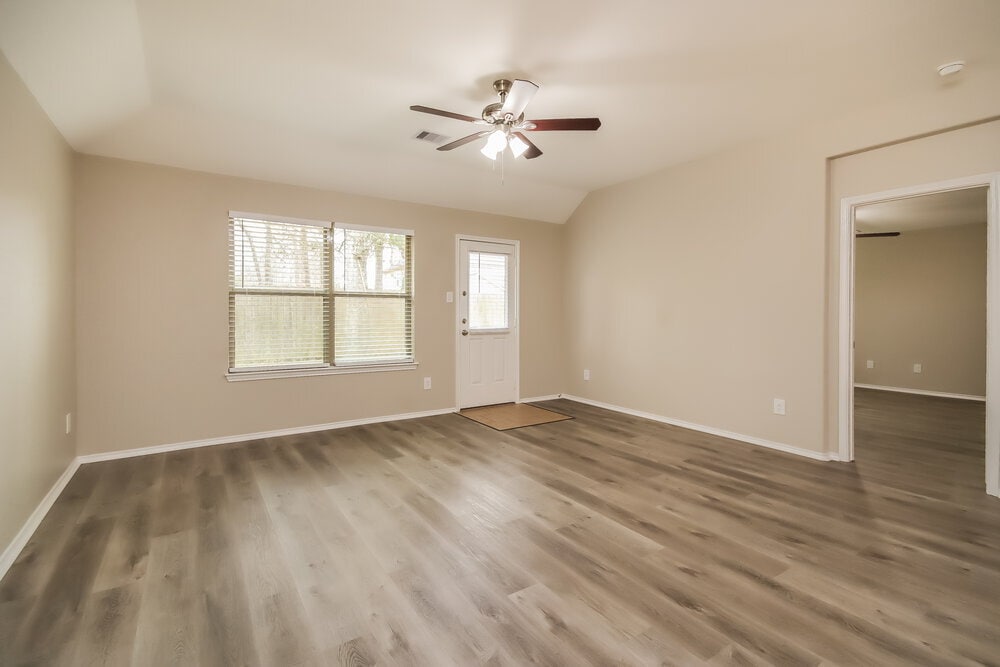 Building Photo - 19190 Shire Horse Blvd