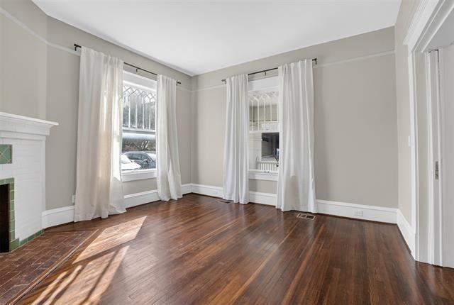 Building Photo - 1630 Mistletoe Blvd