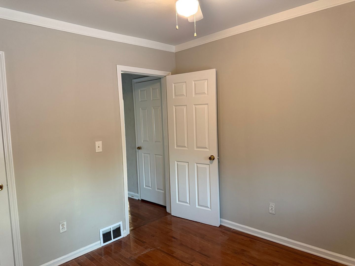 Building Photo - 26537 Brettonwoods St