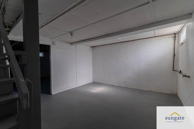 Building Photo - 105 Upmanor Rd