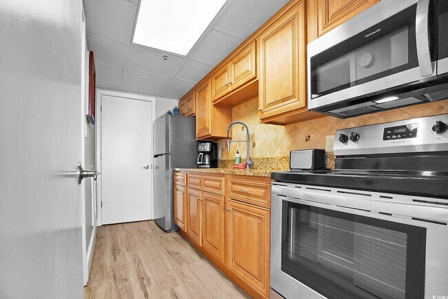 Building Photo - 7200 N Ocean Blvd