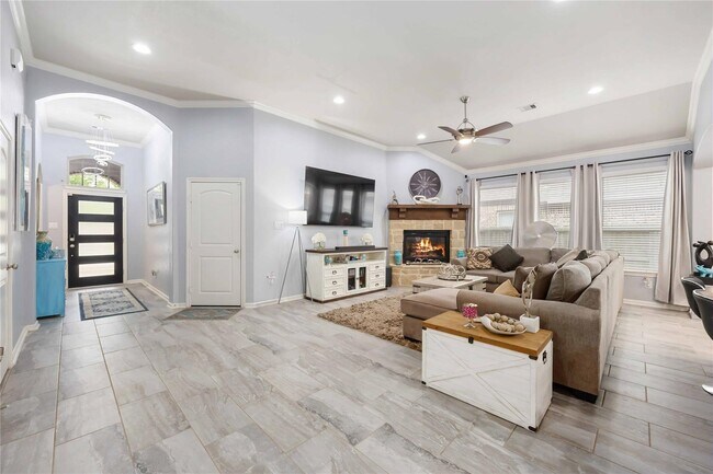 Building Photo - 30643 Morning Dove Dr