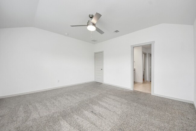 Building Photo - 4911 Pne Hvn Ln