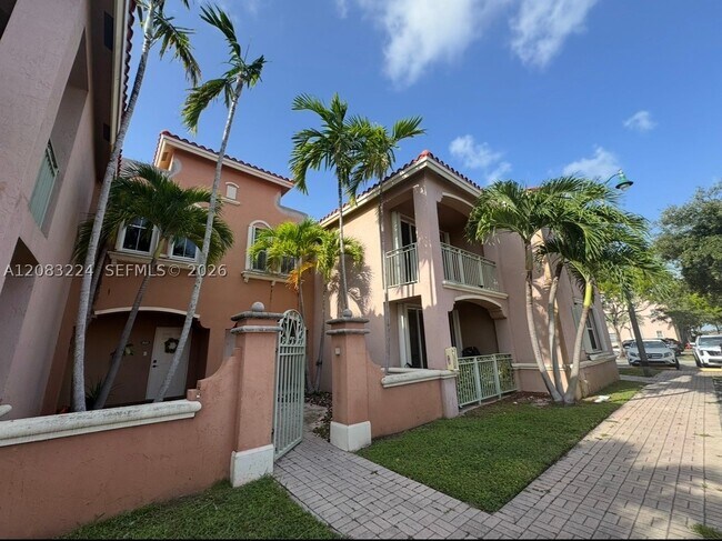 Building Photo - 6720 NW 114th Ave