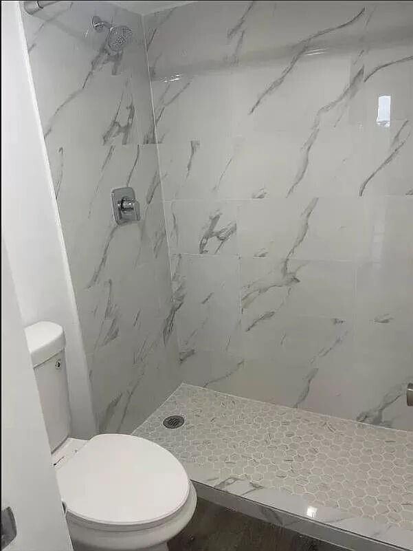 Building Photo - 10400 SW 108th Ave