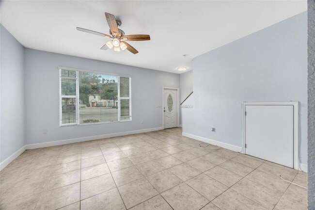 Building Photo - 143 Alexander Woods Dr